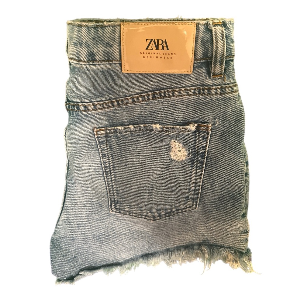 ZARA Original Jeans High-Rise Distressed Denim Shorts – Light Wash